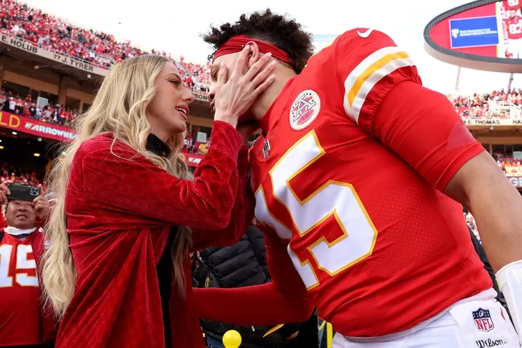 “How Disrespectful Some Women Are”: Wife Brittany Mahomes Gets Real With Women Trying to Steal NFL Star Husband Patrick Mahomes From Her
