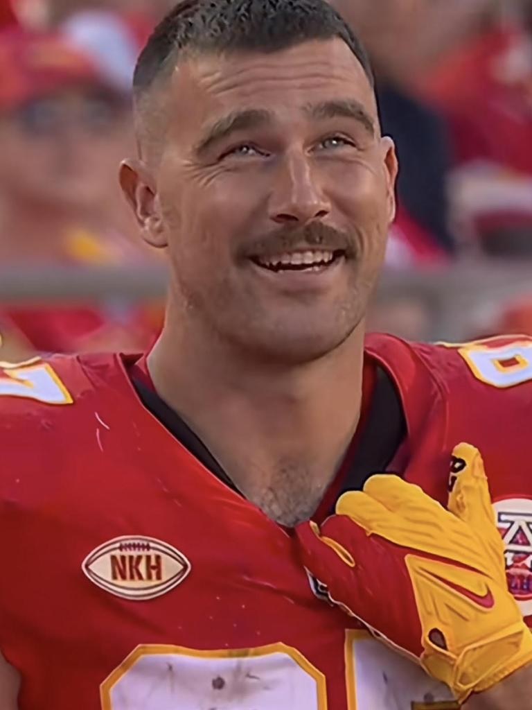Travis Kelce the moment he saw Taylor