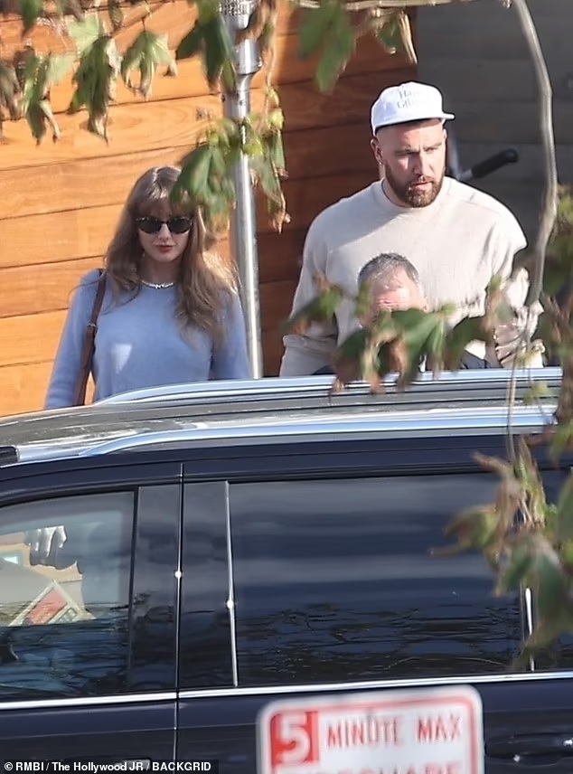 Travis Kelce and Taylor Swift after Lunch Date