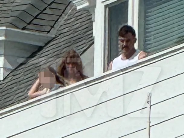 Taylor Swift and Travis Kelce together