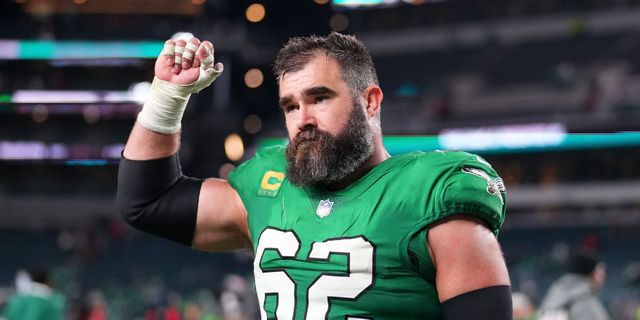 How much does Philadelphia Eagles center Jason Kelce earn? Fan Shocked as the NFL Star Reveals his salary