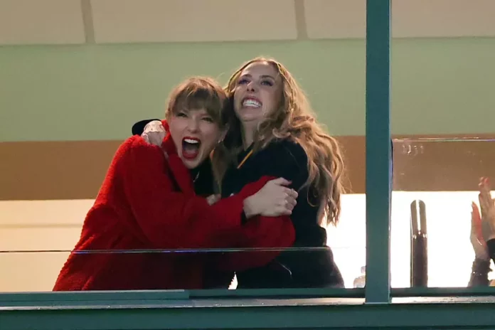 Taylor Swift accidentally lets slip what she calls Travis Kelce in private... and fans can't believe it : Another video from the Chiefs latest game against the Packers has surfaced online