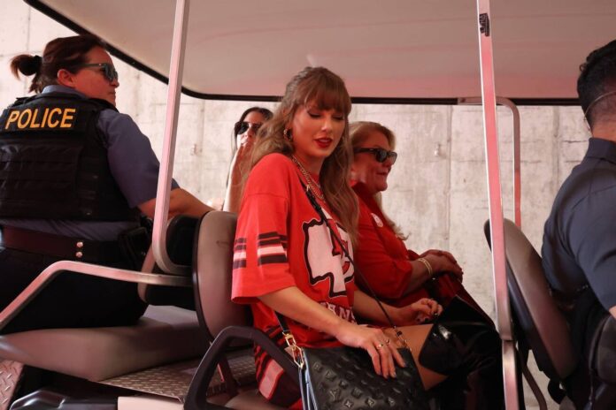 Taylor Swift arrives at Arrowhead Stadium