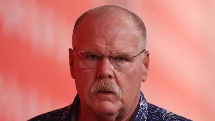 Coach Andy Reid reveals why Travis Kelce was temporarily suspended just hours before the Chiefs vs. Lions match — vows to deal with him personally!