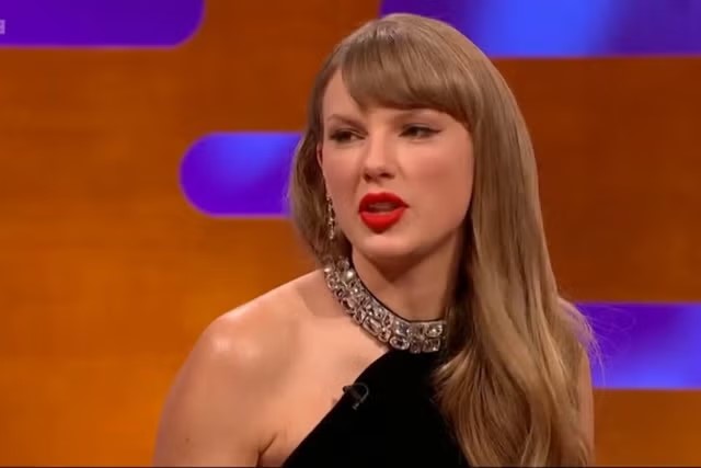 Taylor Swift breaks silence after Andy Reid reveals plan to block her from entering Arrowhead Stadium to support Travis Kelce — says she will deal with him.